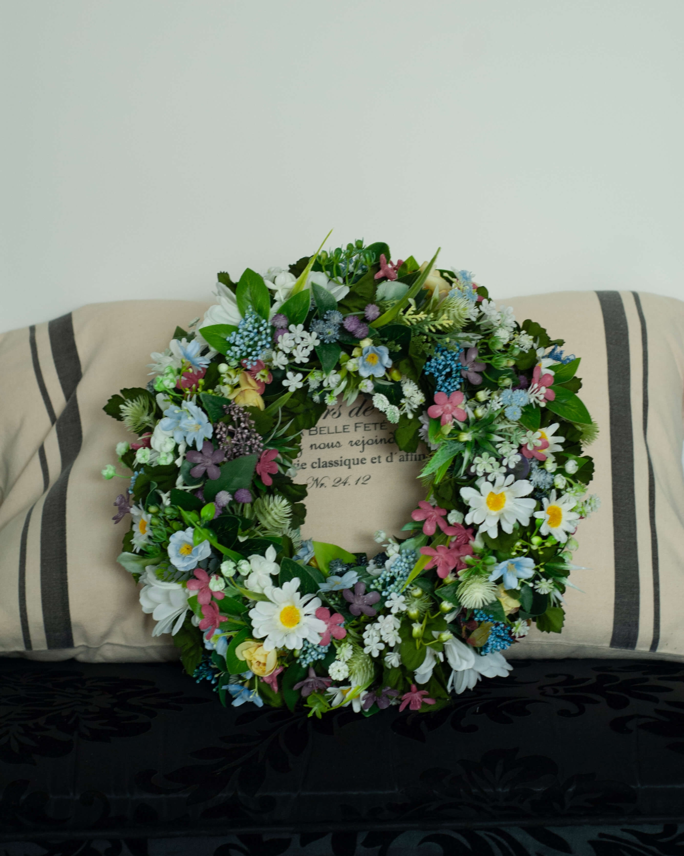 Detal kwiatów – zielony wianek Ogród marzeń sztuczny wianek handmade